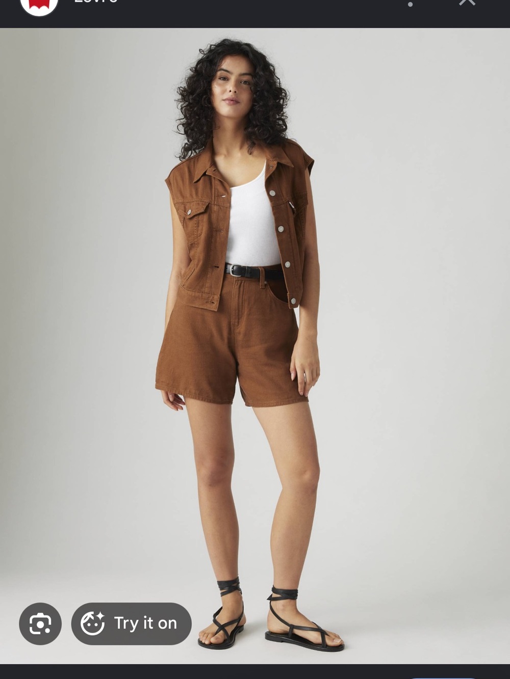 Levi’s high rise baggy linen shorts size 28 brown